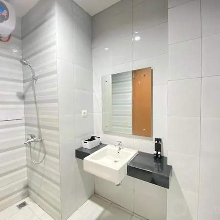 Pleasant 1Br Deluxe At Dago Suites Apartment Near Itb By Travelio